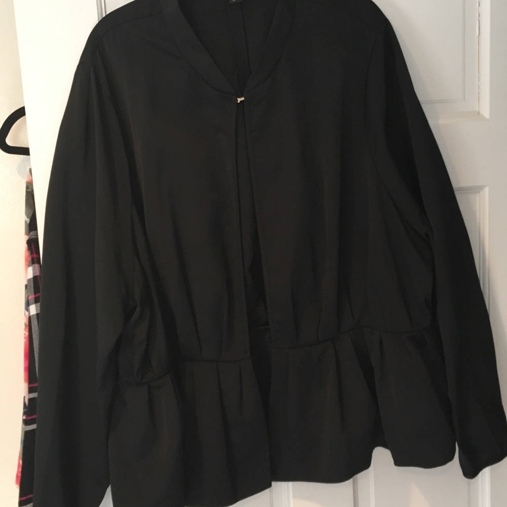 Black light weight jacket